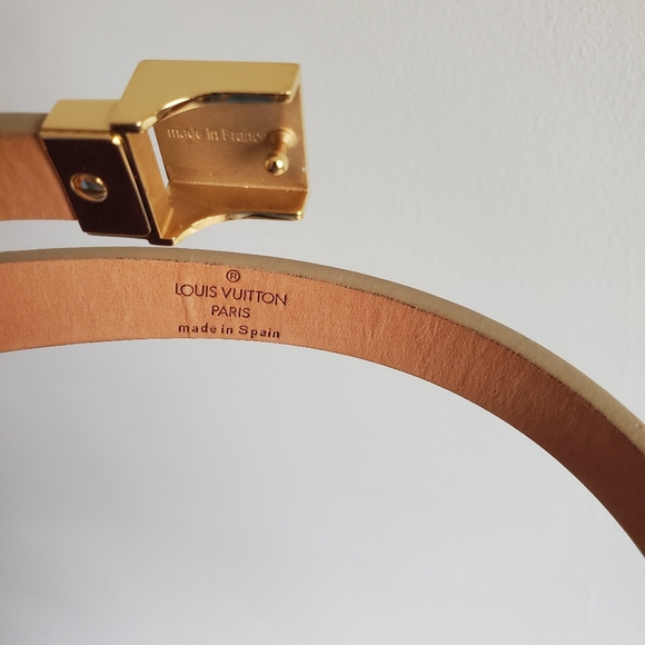 LOUIS VUITTON beige skinny belt gold buckle 🤎 - Picture 2 of 9